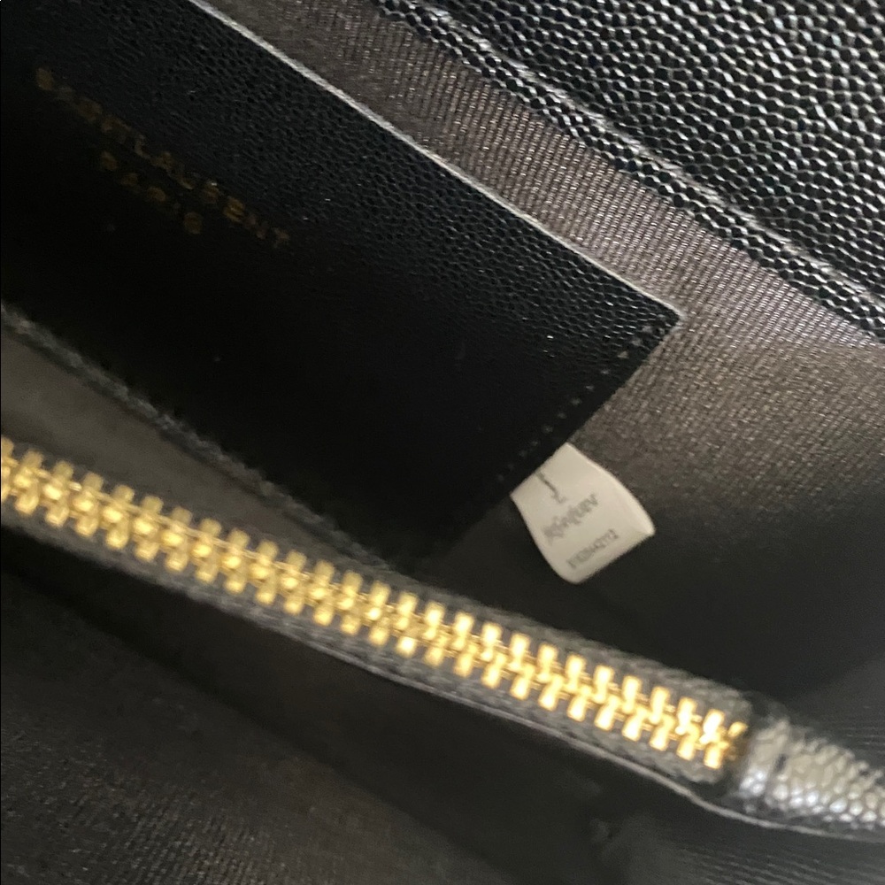 YSL CLASSIC CASSANDRE CHAIN WALLET IN GRAIN DE POUDRE LEATHER - Picture 3 of 5